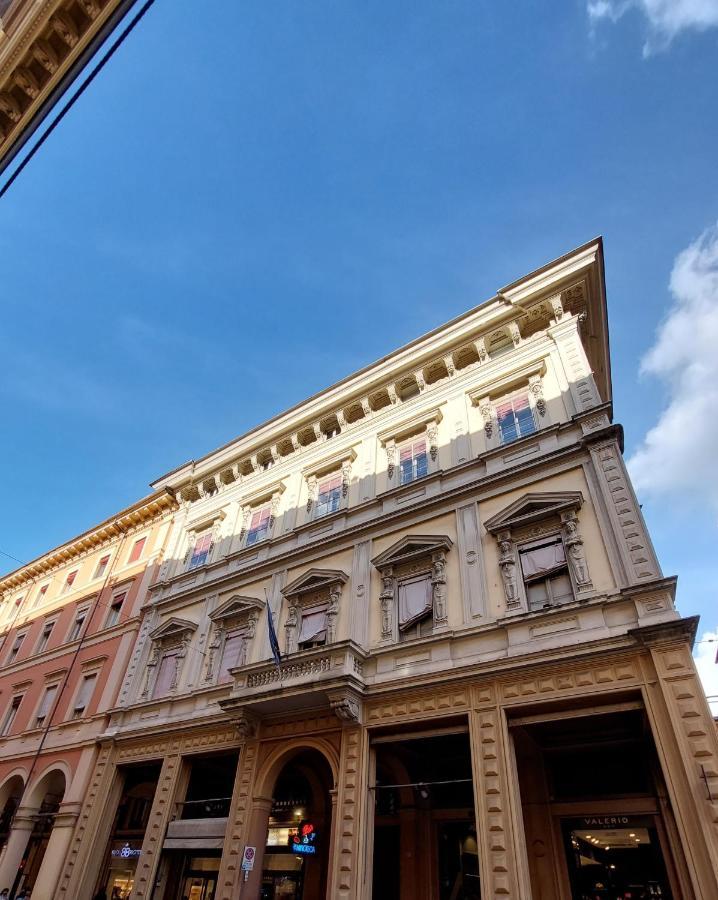 Appartamento Monolocale Sui Tetti Di Bologna - Via Indipendenza Esterno foto
