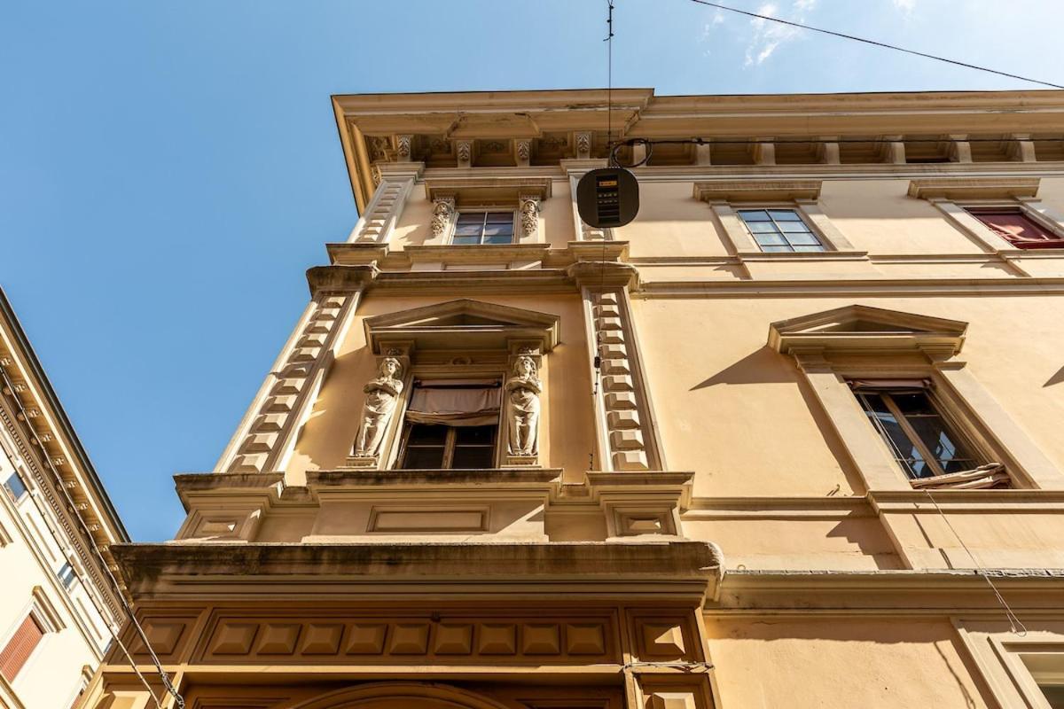 Appartamento Monolocale Sui Tetti Di Bologna - Via Indipendenza Esterno foto