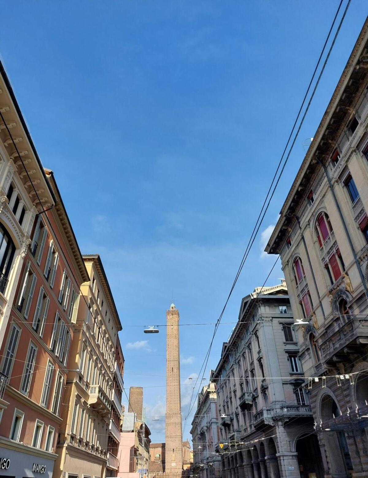 Appartamento Monolocale Sui Tetti Di Bologna - Via Indipendenza Esterno foto